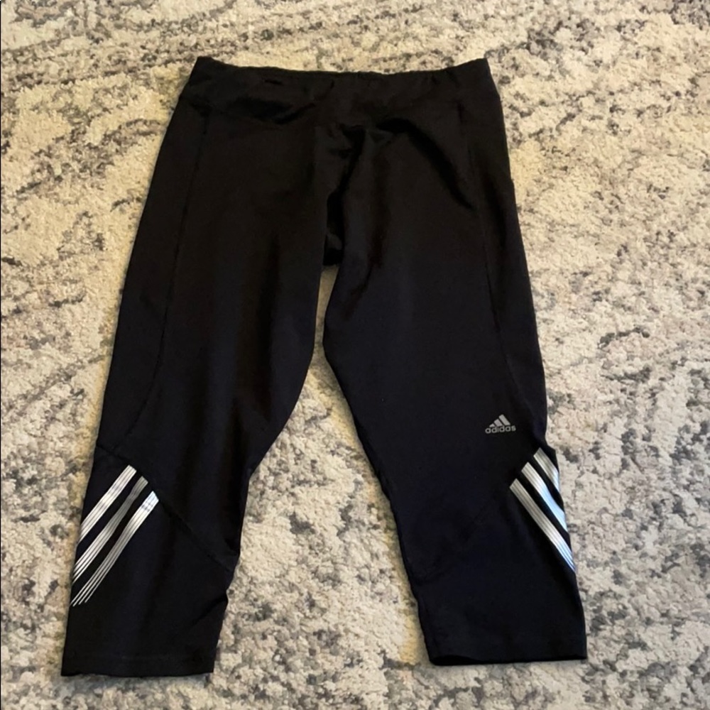 Adidas cropped leggings. Size M